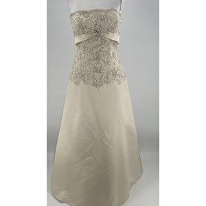 Anjolique Strapless Wedding Dress Beaded Off-White Full Skirt Size 10